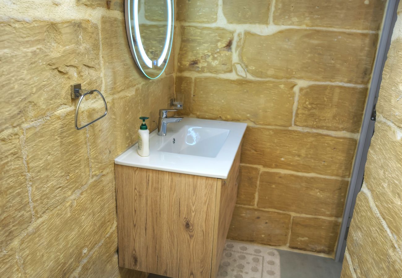 Casa adosada en Valletta - 1bedroom with amazing views in Valletta center JSPI1-1