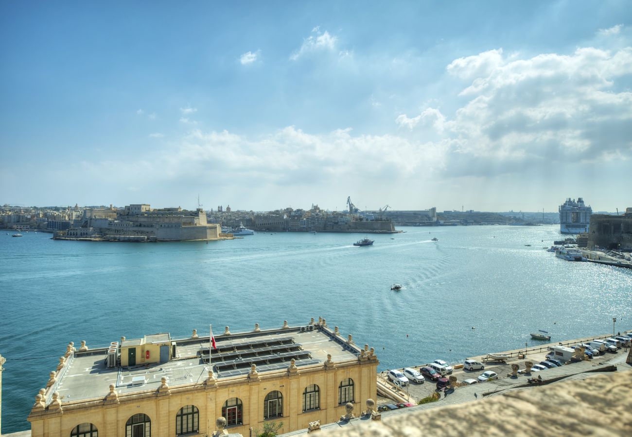 Casa adosada en Valletta - 1bedroom with amazing views in Valletta center JSPI1-1