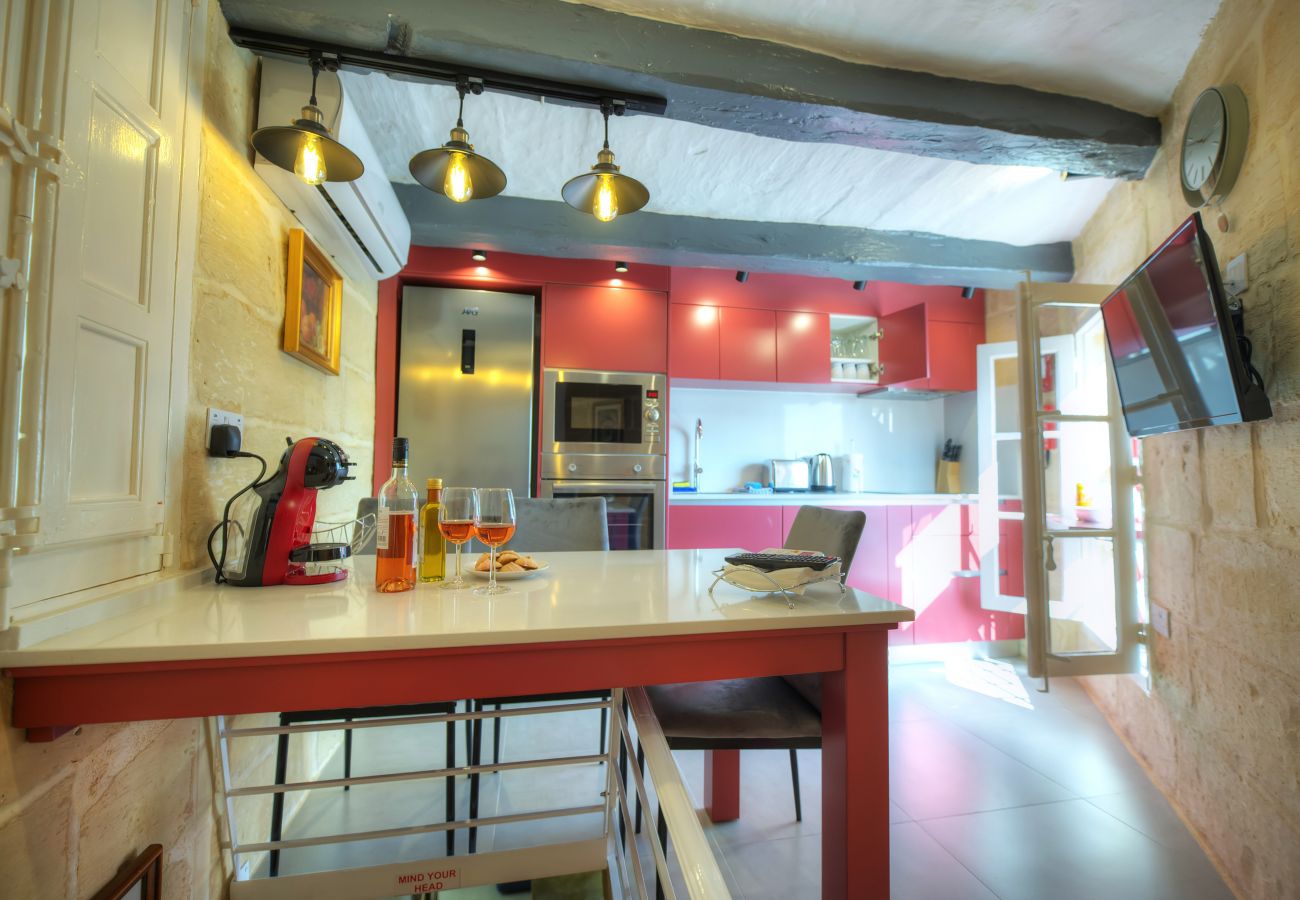 Casa adosada en Valletta - 1bedroom with amazing views in Valletta center JSPI1-1