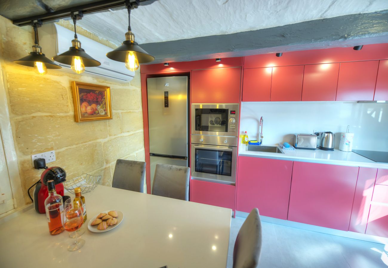 Casa adosada en Valletta - 1bedroom with amazing views in Valletta center JSPI1-1