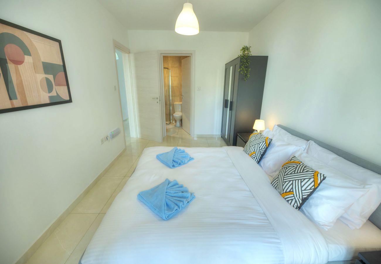 Apartamento en Gzira - Seafront bright & spacious 2 bedrooms GOGZR1-1
