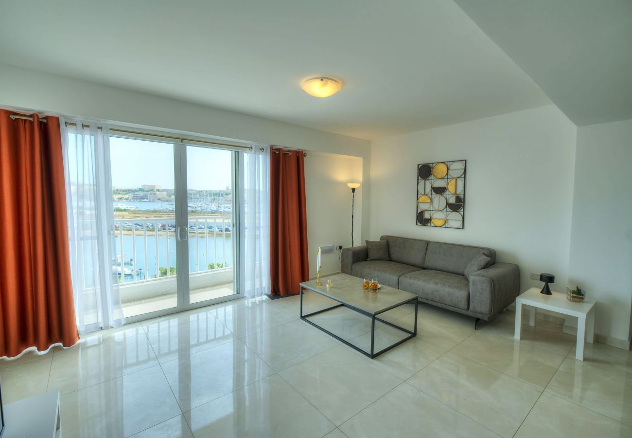 Apartamento en Gzira - Seafront bright & spacious 2 bedrooms GOGZR1-1
