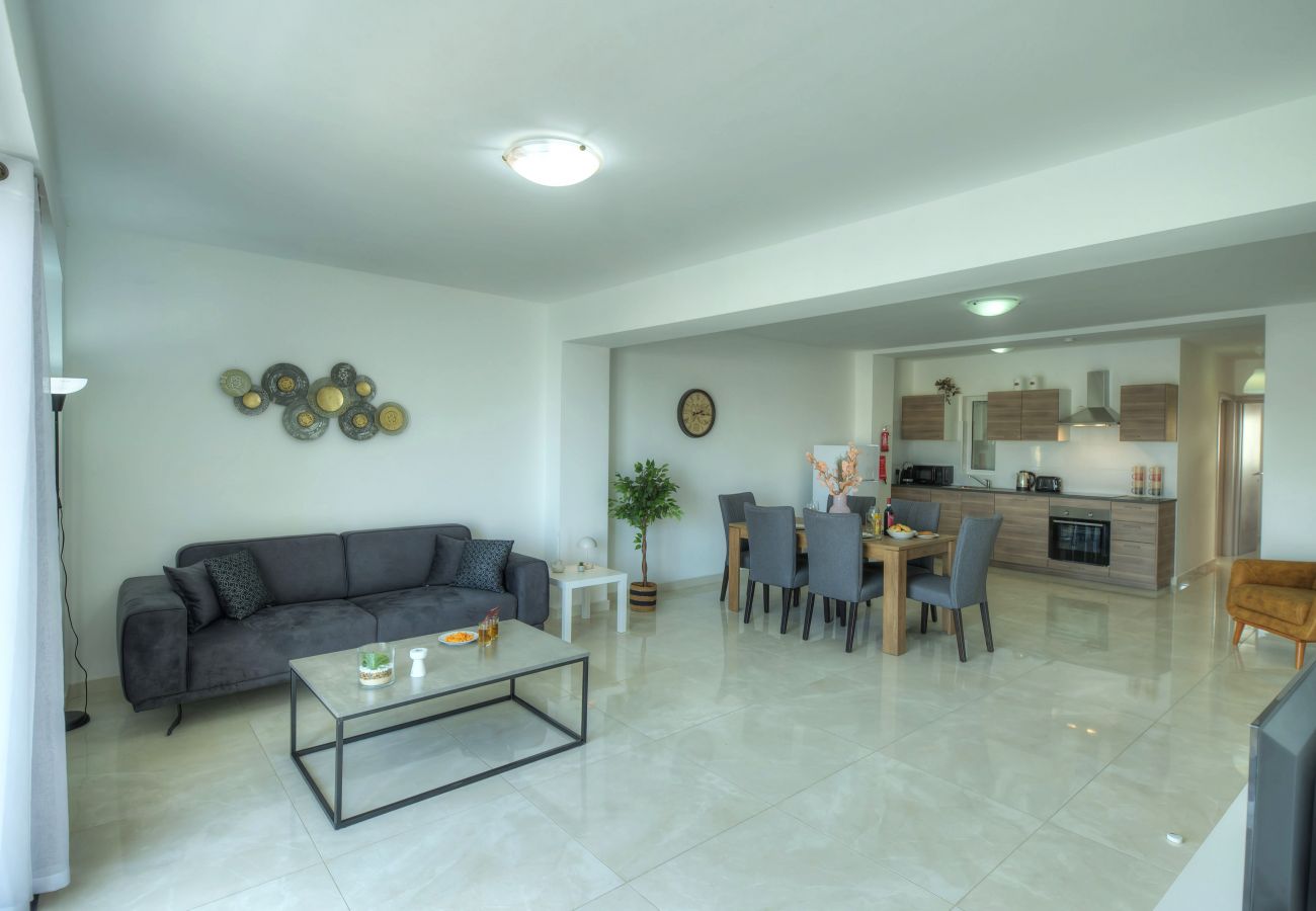 Apartamento en Gzira - Bright & modern 2bedrooms with sea views GOGZR1-2