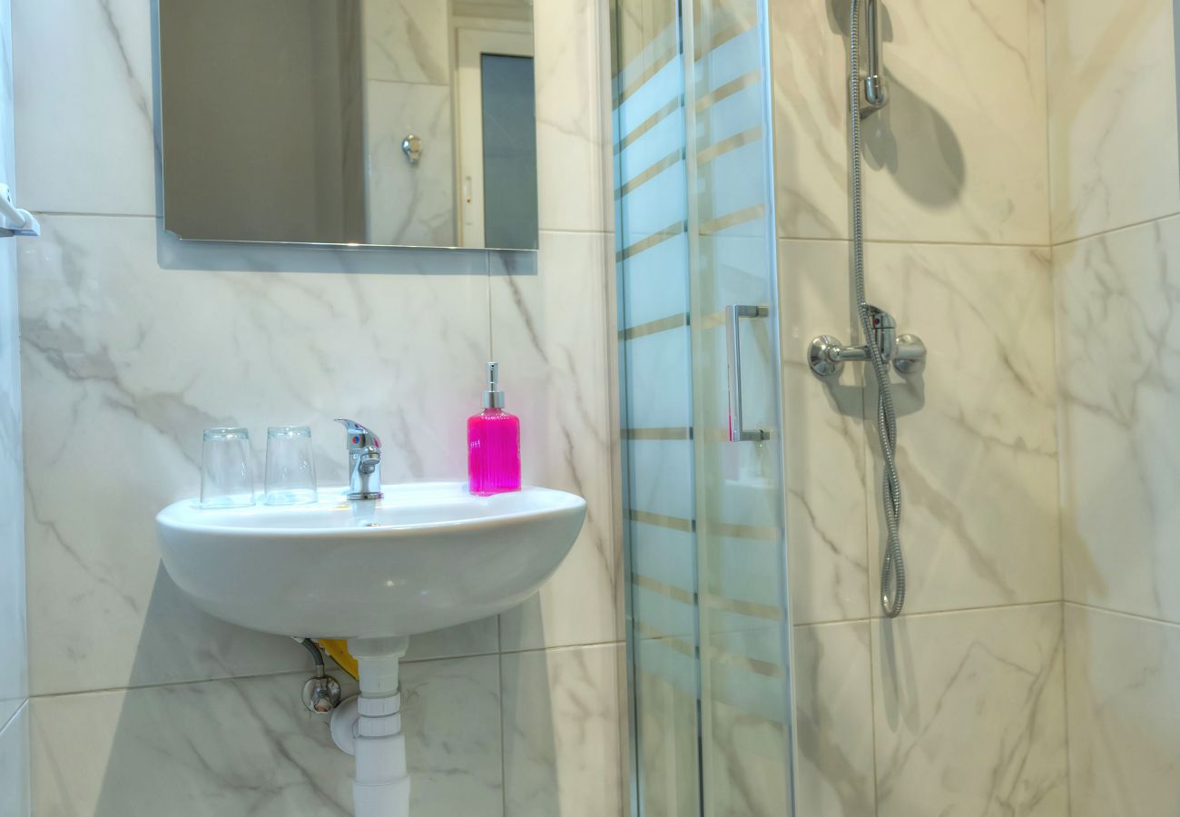 Apartamento en Gzira - Bright & modern 2bedrooms with sea views GOGZR1-2