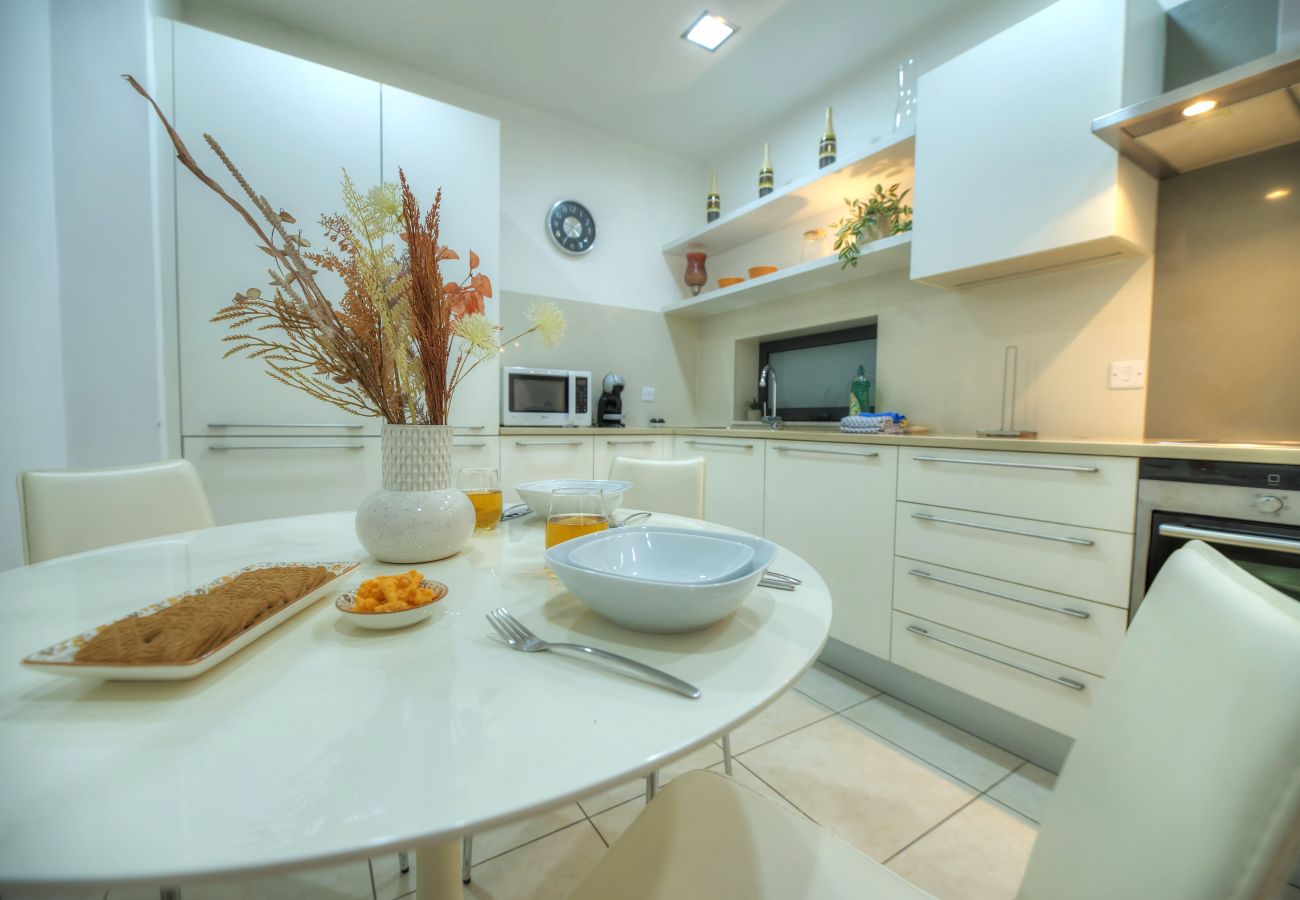 Apartamento en St Julian's - Large & modern 3bedroom in prime location WPAC1-1