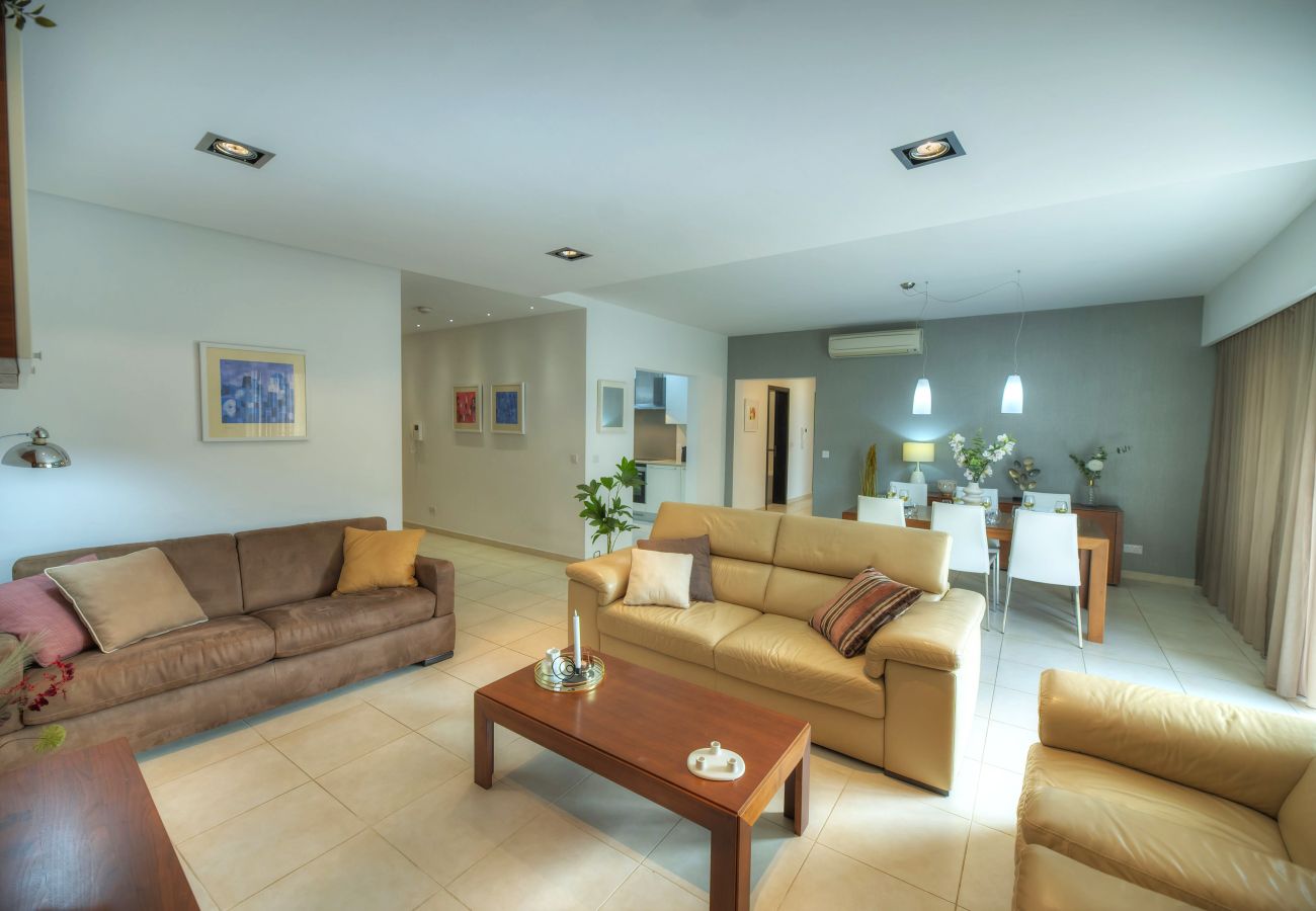 Apartamento en St Julian's - Large & modern 3bedroom in prime location WPAC1-1