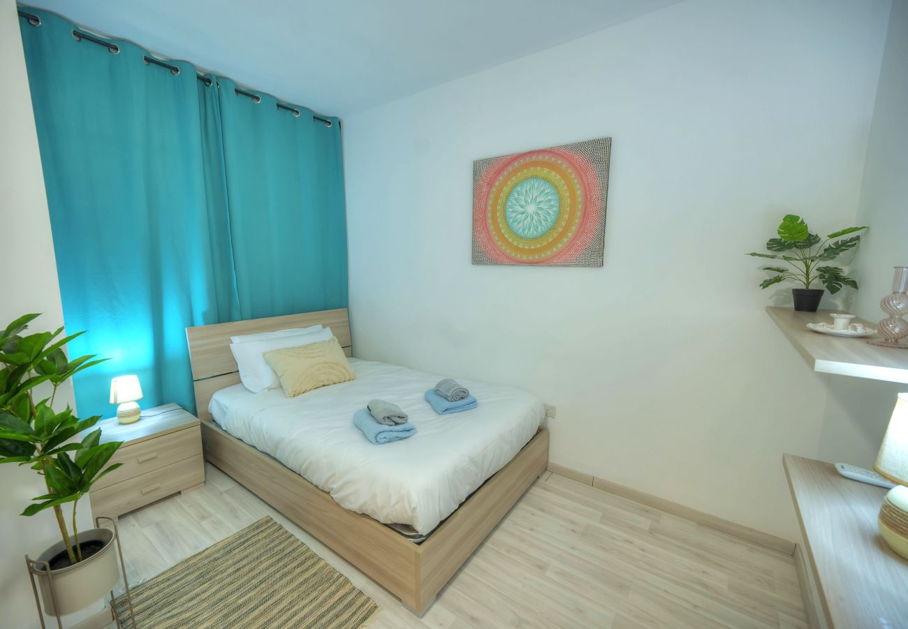 Apartamento en Sliema - Spacious seafront 3 bedrooms - balcony GOSLM-7