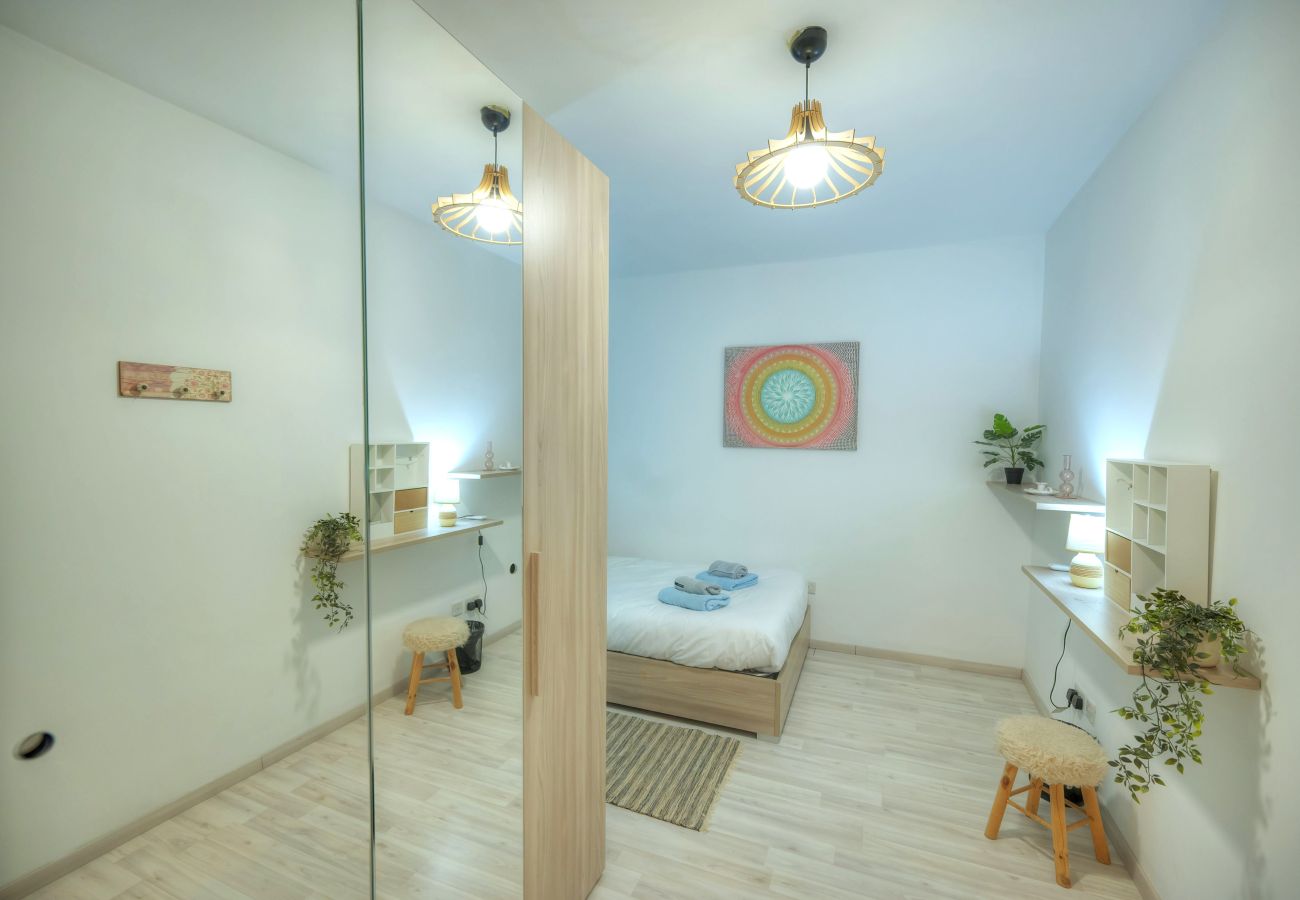 Apartamento en Sliema - Spacious seafront 3 bedrooms - balcony GOSLM-7