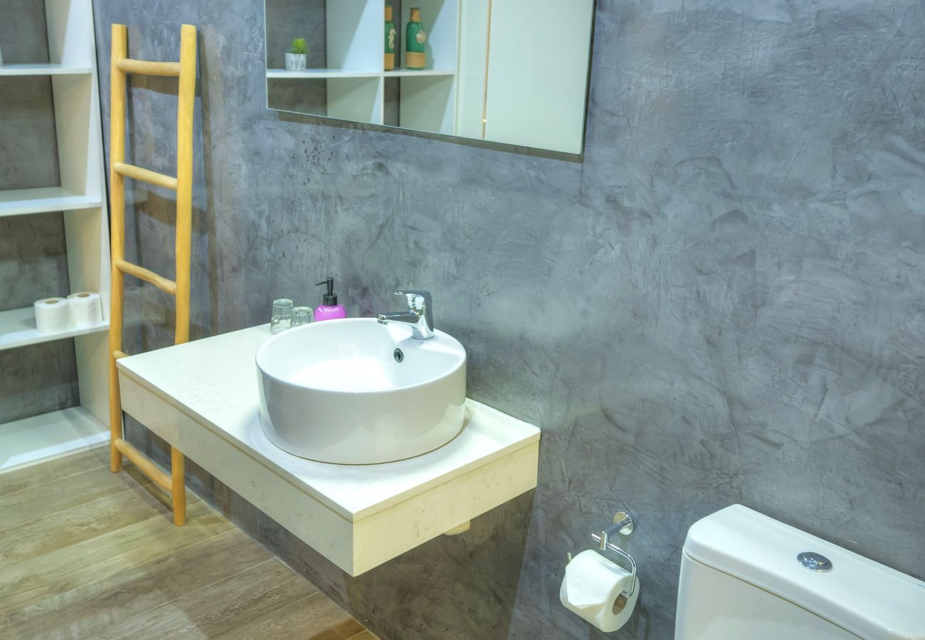 Apartamento en Sliema - Spacious seafront 3 bedrooms - balcony GOSLM-7