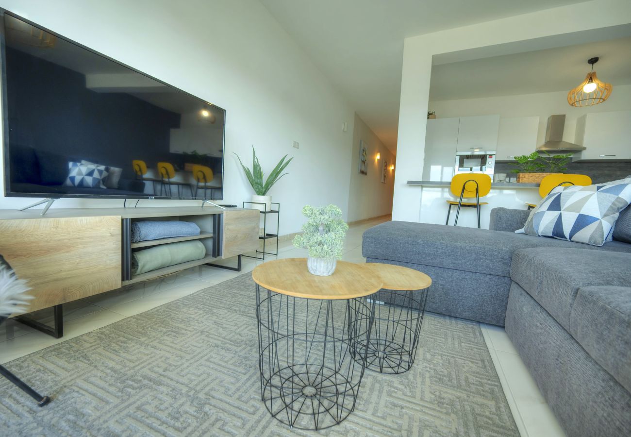 Apartamento en Sliema - Spacious seafront 3 bedrooms - balcony GOSLM-7
