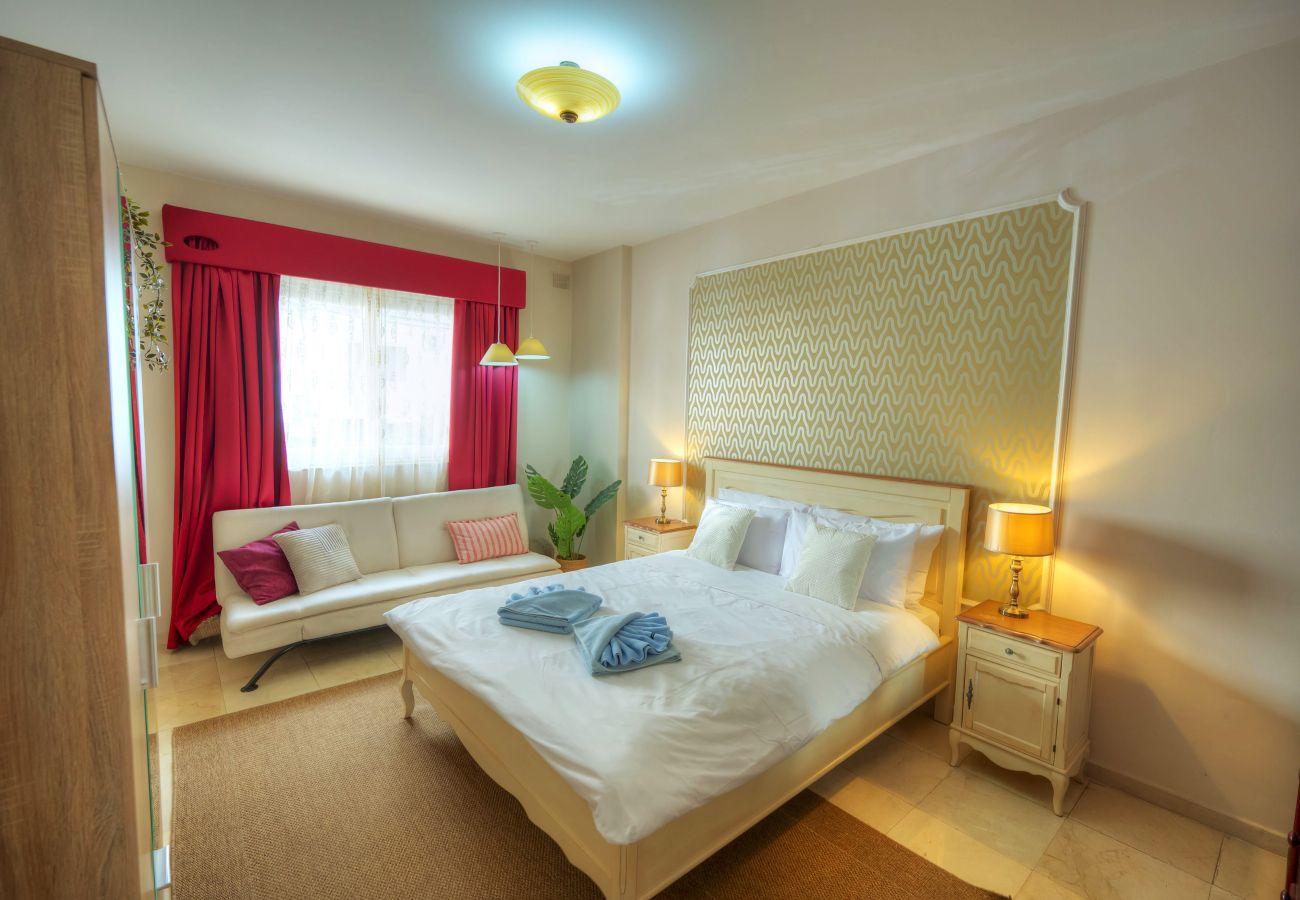 Apartamento en Ta'Xbiex - Spacious Seafront 3bedrooms, seaview balcony GOTAX1-1