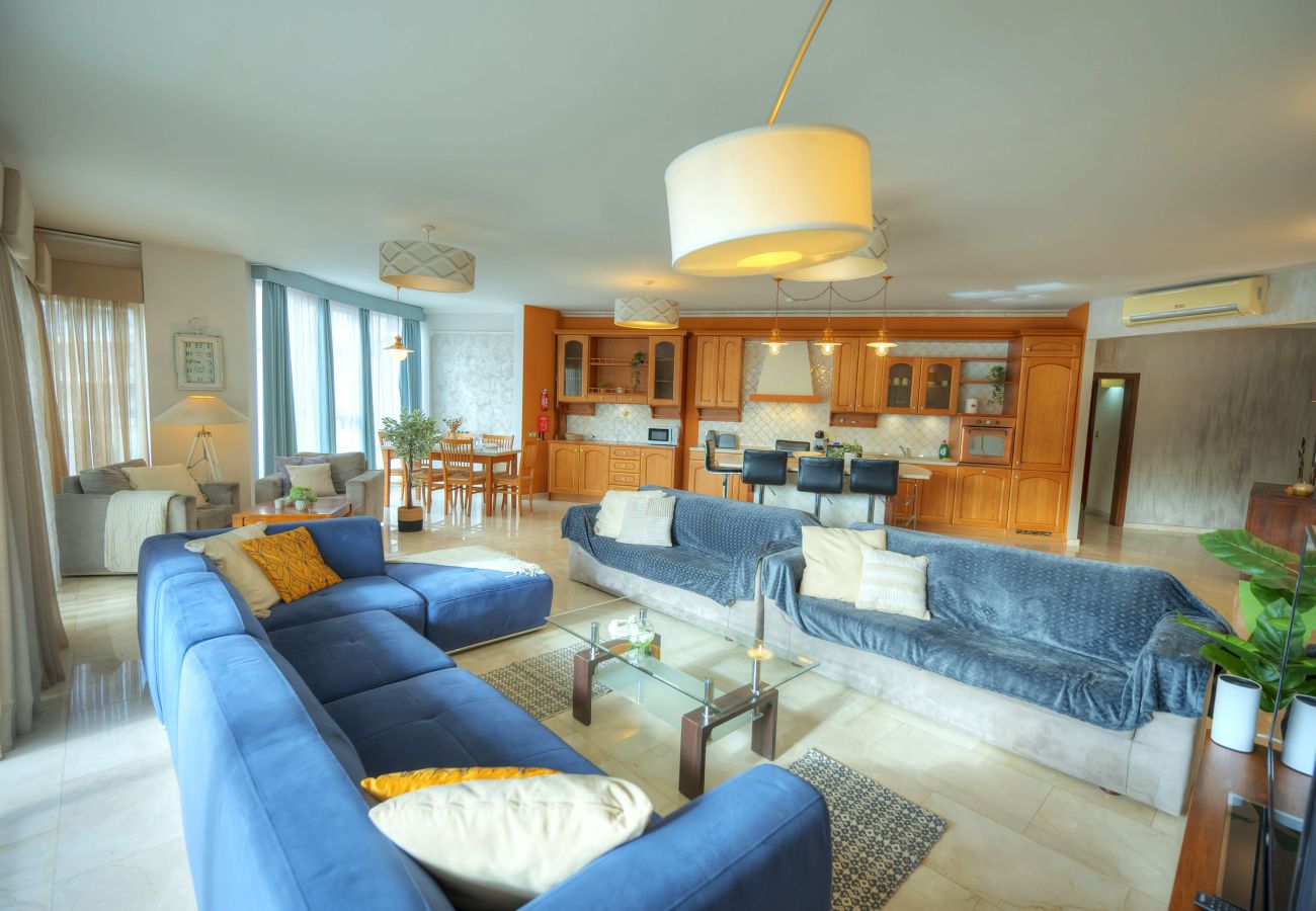 Apartamento en Ta'Xbiex - Spacious Seafront 3bedrooms, seaview balcony GOTAX1-1