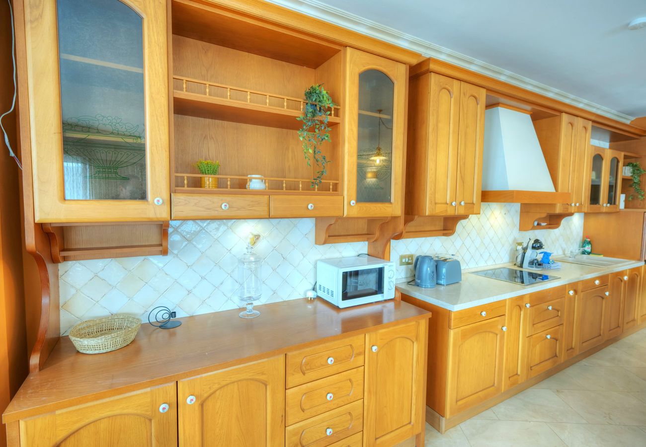 Apartamento en Ta'Xbiex - Spacious Seafront 3bedrooms, seaview balcony GOTAX1-1