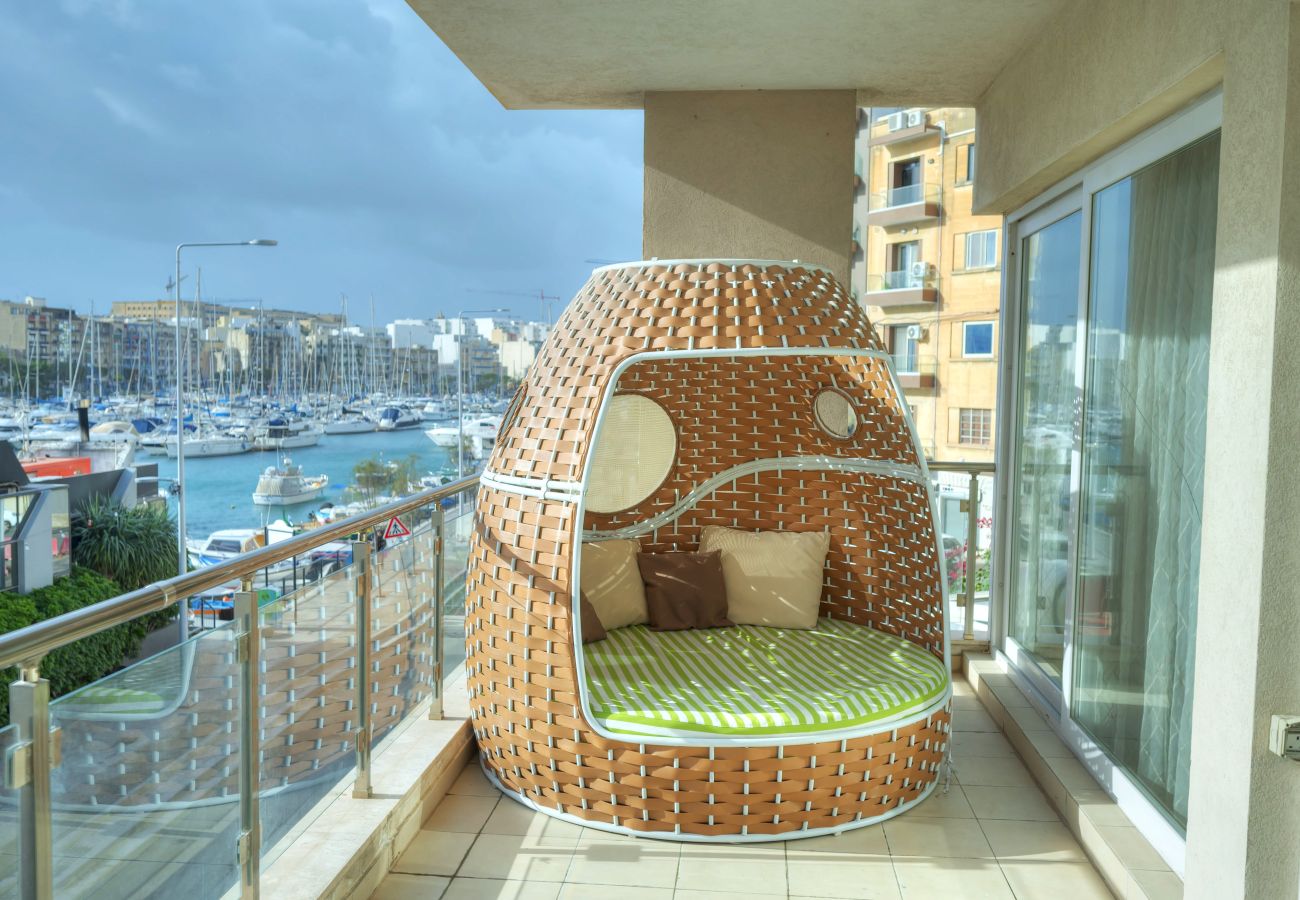 Apartamento en Ta'Xbiex - Spacious Seafront 3bedrooms, seaview balcony GOTAX1-1