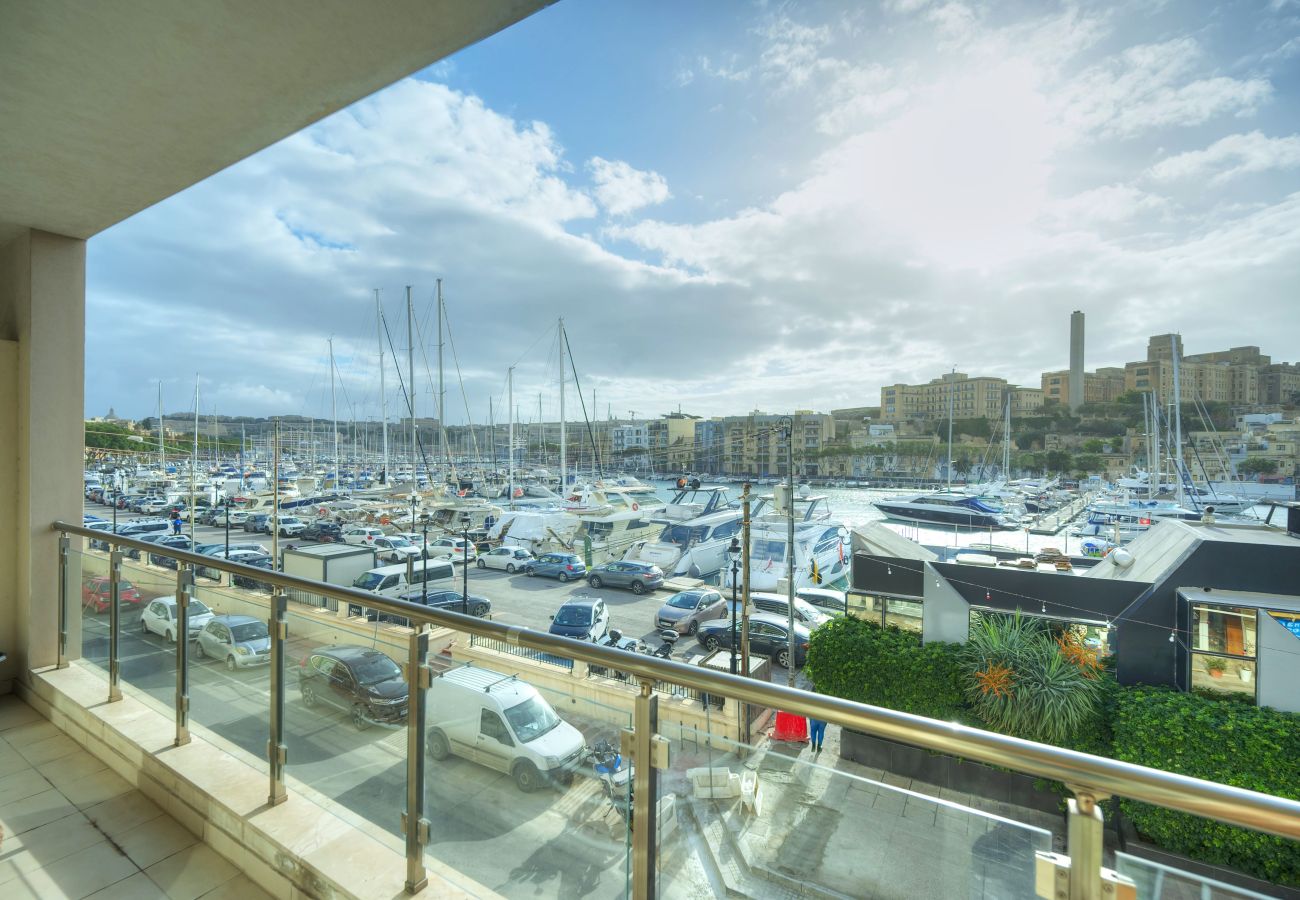 Apartamento en Ta'Xbiex - Spacious Seafront 3bedrooms, seaview balcony GOTAX1-1