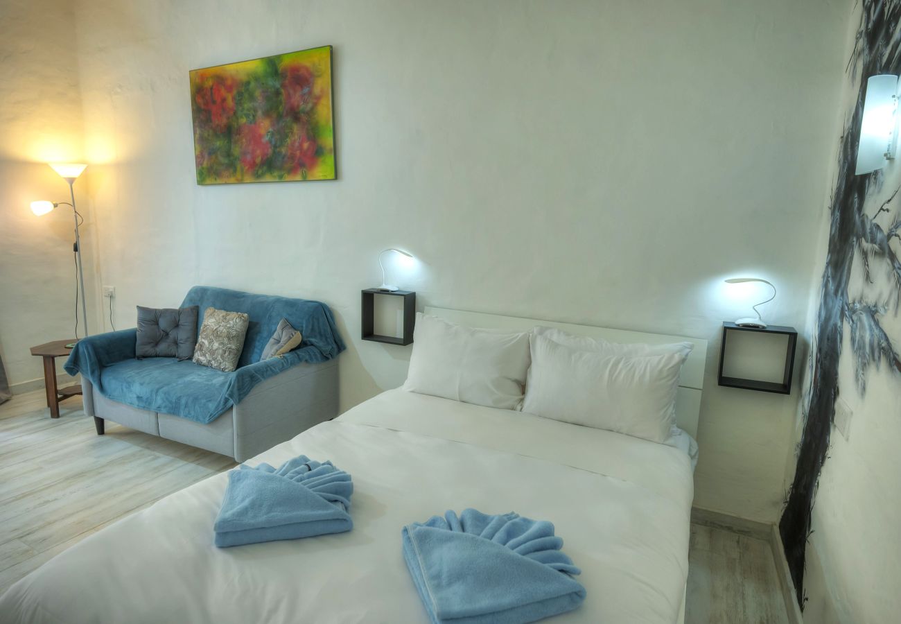 Apartamento en Valletta - Charming  3 storey apartment in Valletta centre NGRI1-1