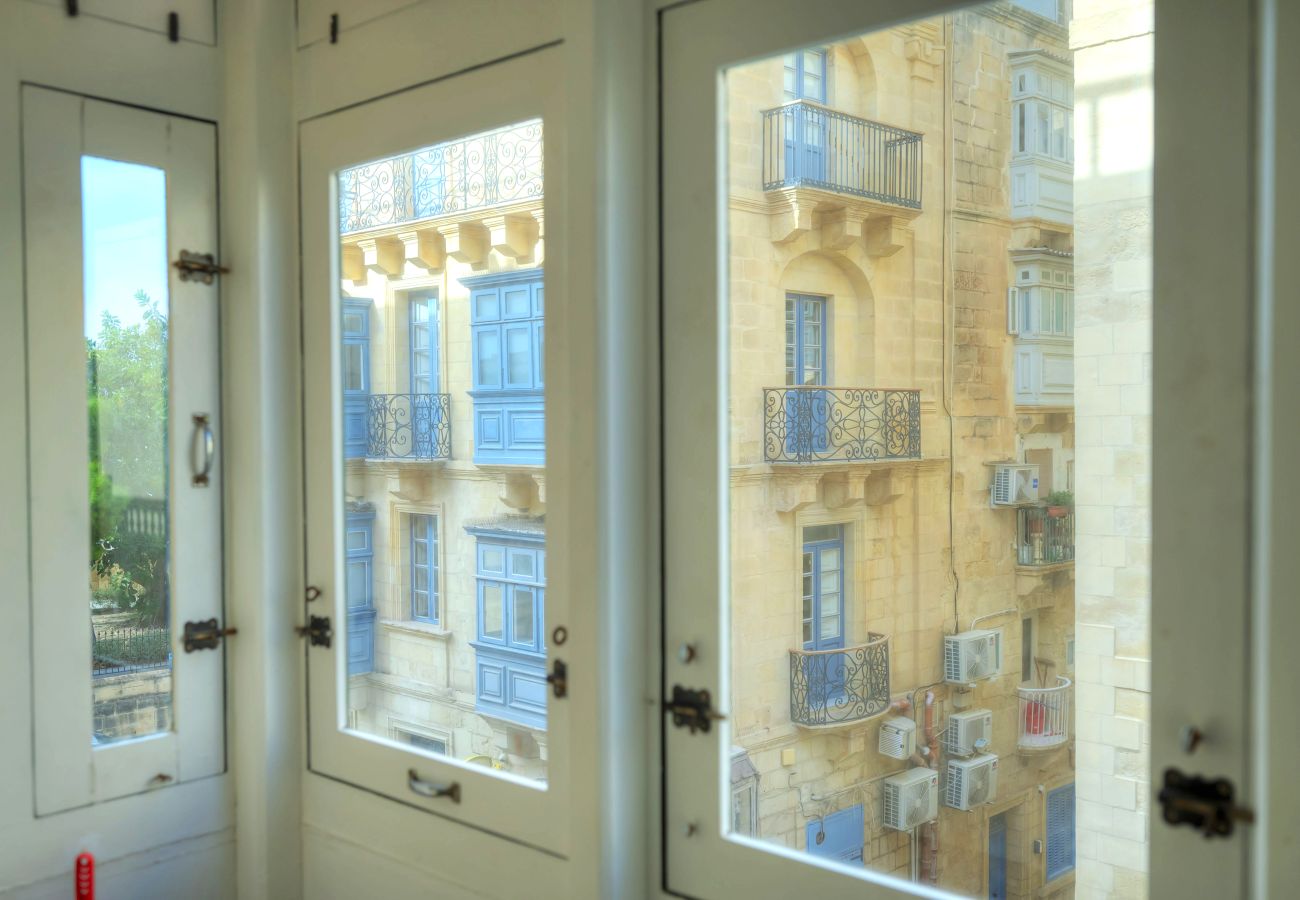 Apartamento en Valletta - Charming  3 storey apartment in Valletta centre NGRI1-1