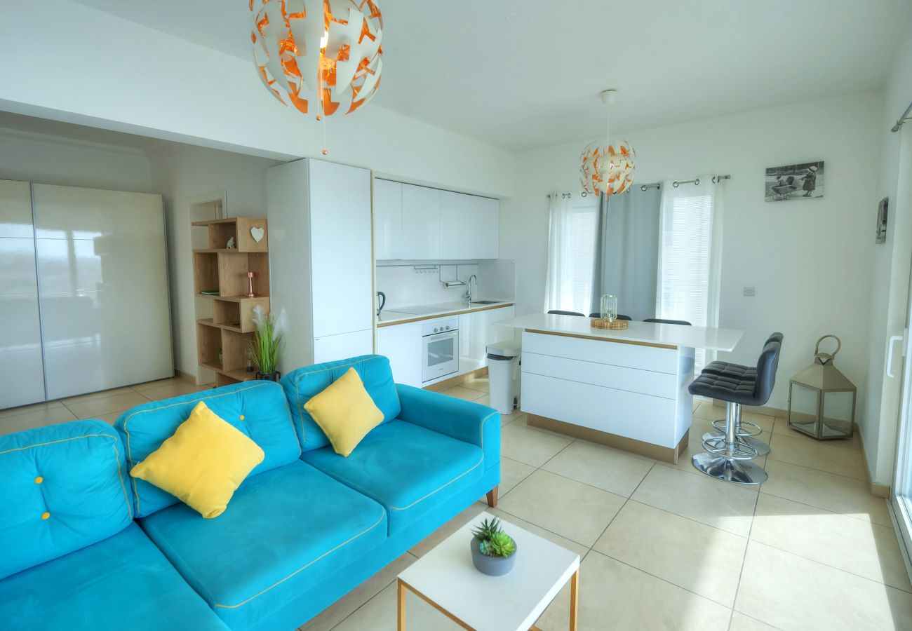 Apartamento en Sliema - Seaview terrace, 2bedrooms, communal pool COGO1-1