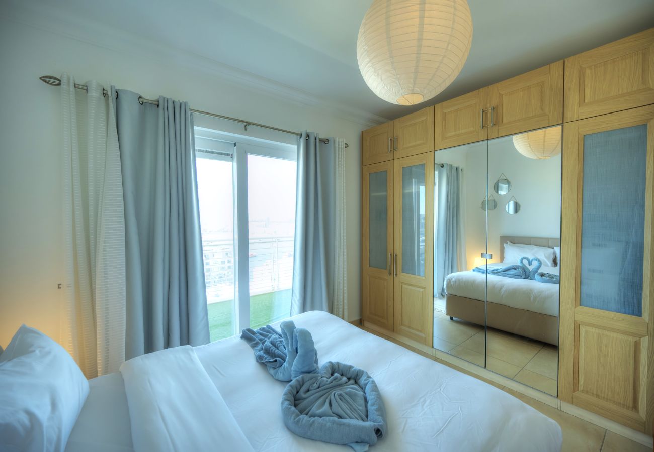Apartamento en Sliema - Seaview terrace, 2bedrooms, communal pool COGO1-1