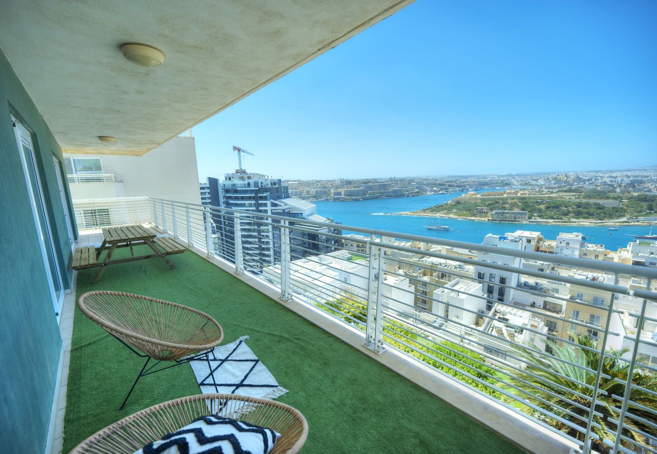 Apartamento en Sliema - Seaview terrace, 2bedrooms, communal pool COGO1-1