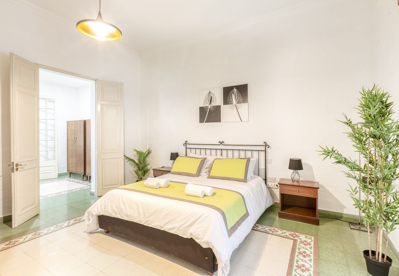 Casa adosada en Floriana - Enormous luxury 3-storey townhouse, rooftop EGAS1-1