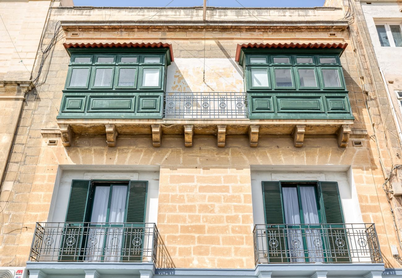 Casa adosada en Floriana - Enormous luxury 3-storey townhouse, rooftop EGAS1-1