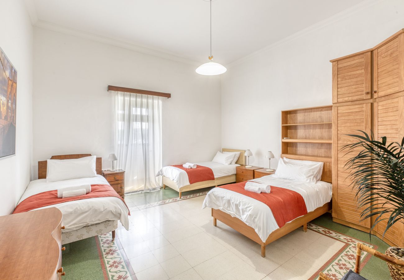 Casa adosada en Floriana - Enormous luxury 3-storey townhouse, rooftop EGAS1-1