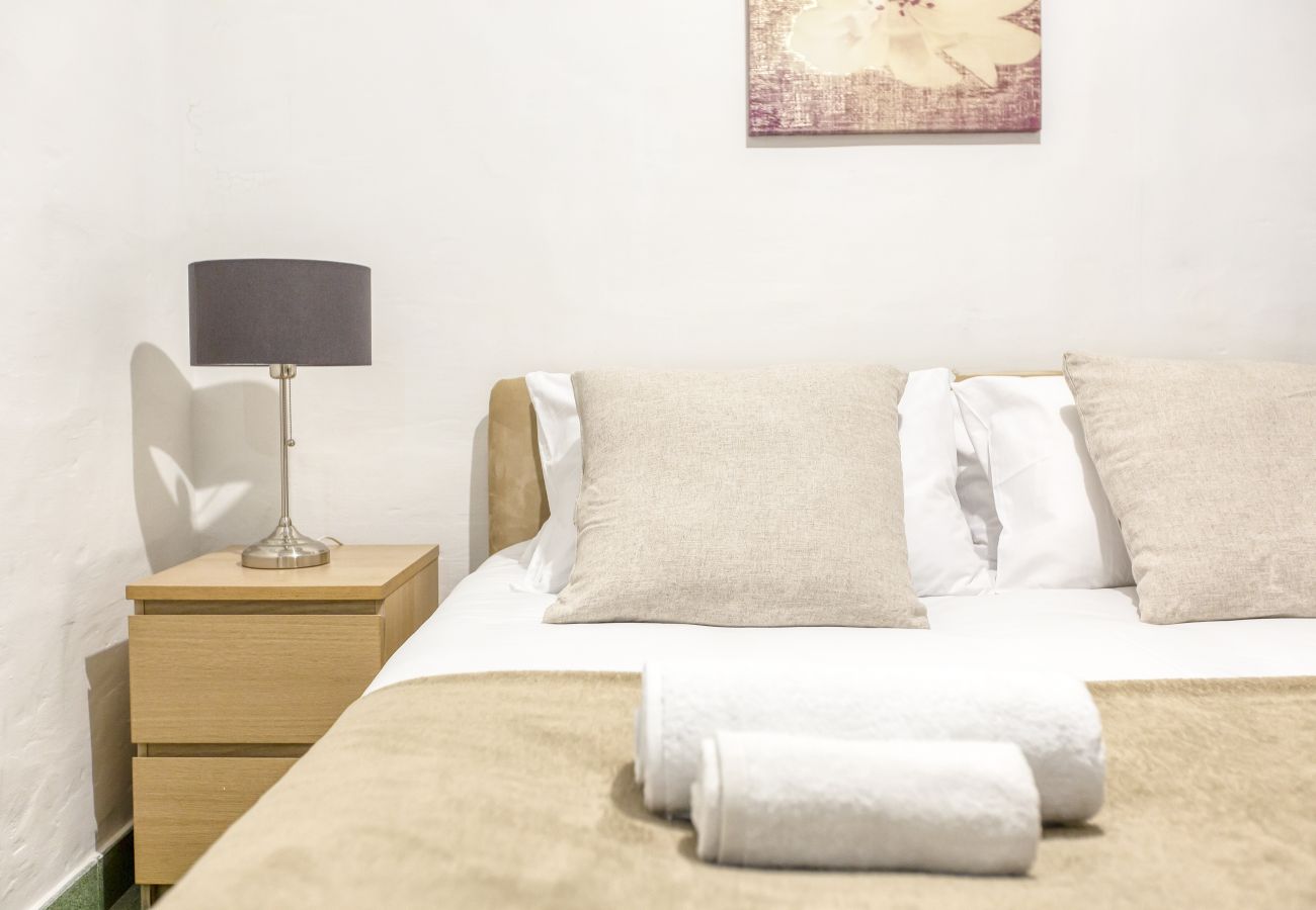 Casa adosada en Floriana - Enormous luxury 3-storey townhouse, rooftop EGAS1-1