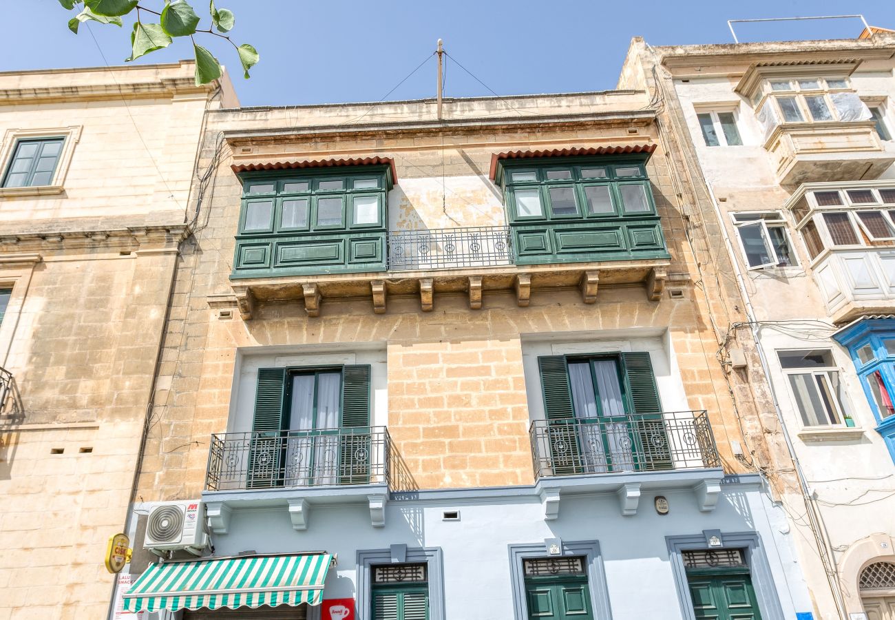 Casa adosada en Floriana - Enormous luxury 3-storey townhouse, rooftop EGAS1-1