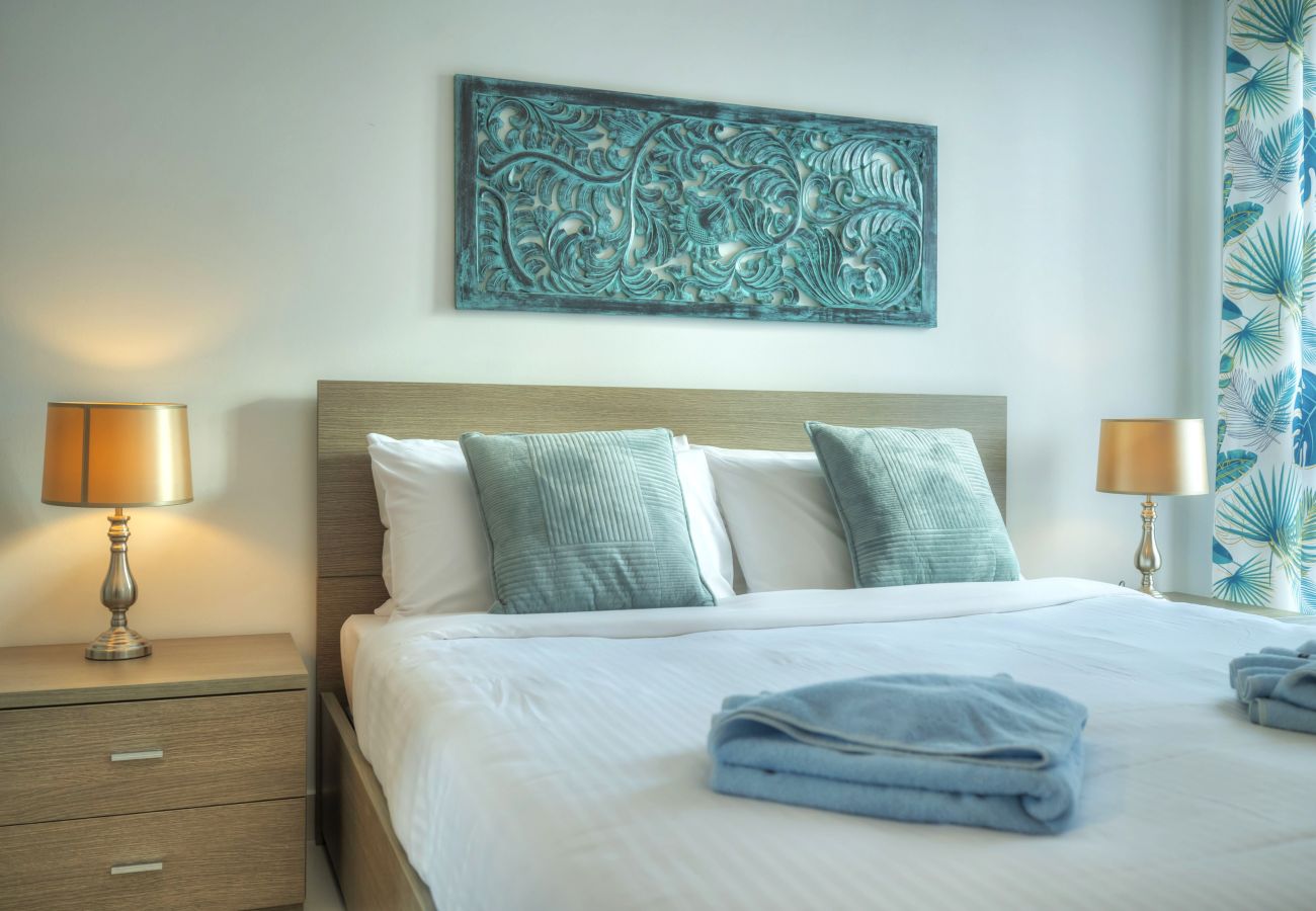 Apartamento en Sliema - Modern, large 3bedroom, spectacular views GOSLM-9
