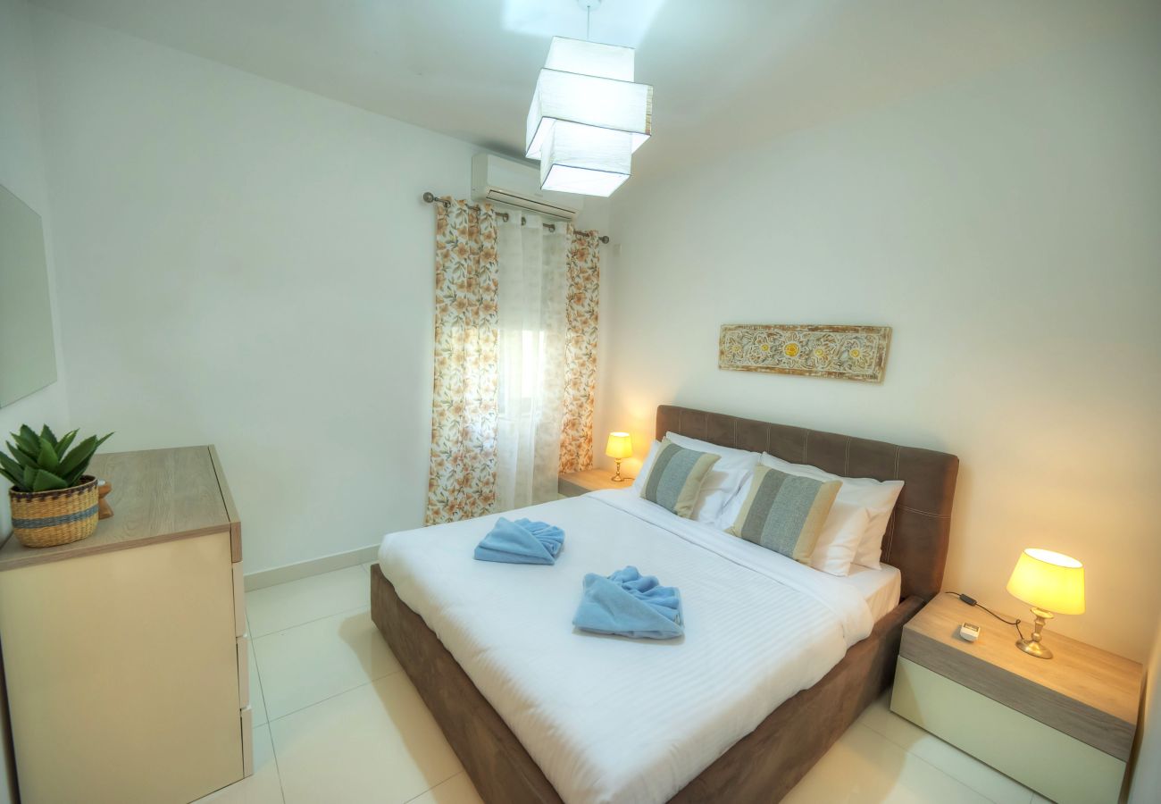 Apartamento en Sliema - Modern, large 3bedroom, spectacular views GOSLM-9