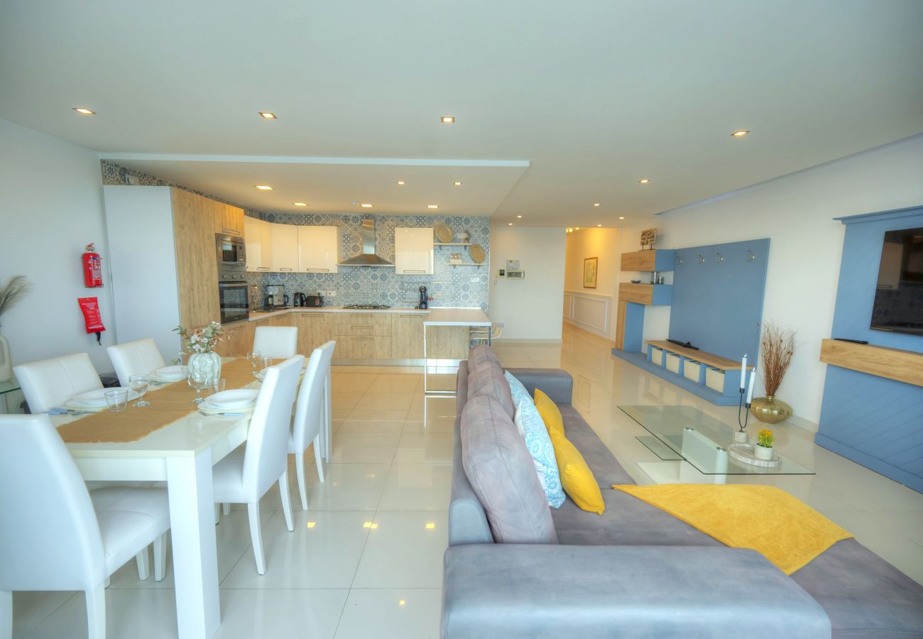 Apartamento en Sliema - Modern, large 3bedroom, spectacular views GOSLM-9