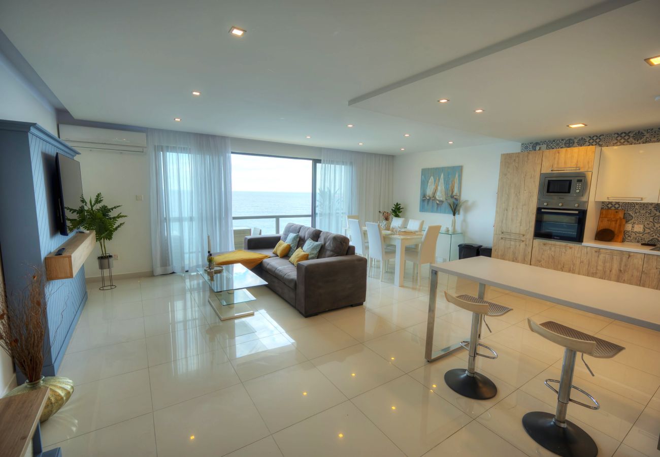 Apartamento en Sliema - Modern, large 3bedroom, spectacular views GOSLM-9