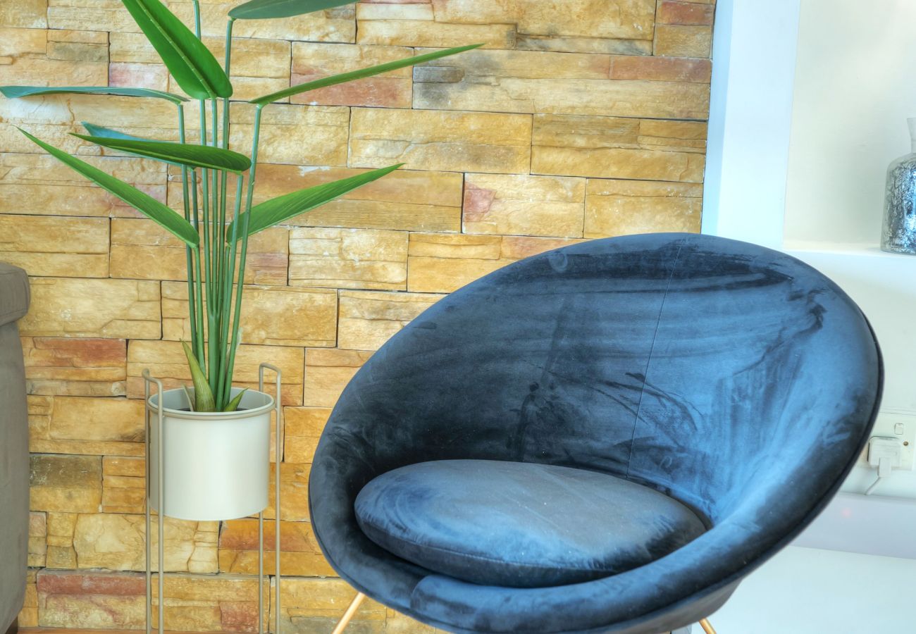 Apartamento en Sliema - Cozy 2bedroom seafront apartment, balcony GOSLM-10