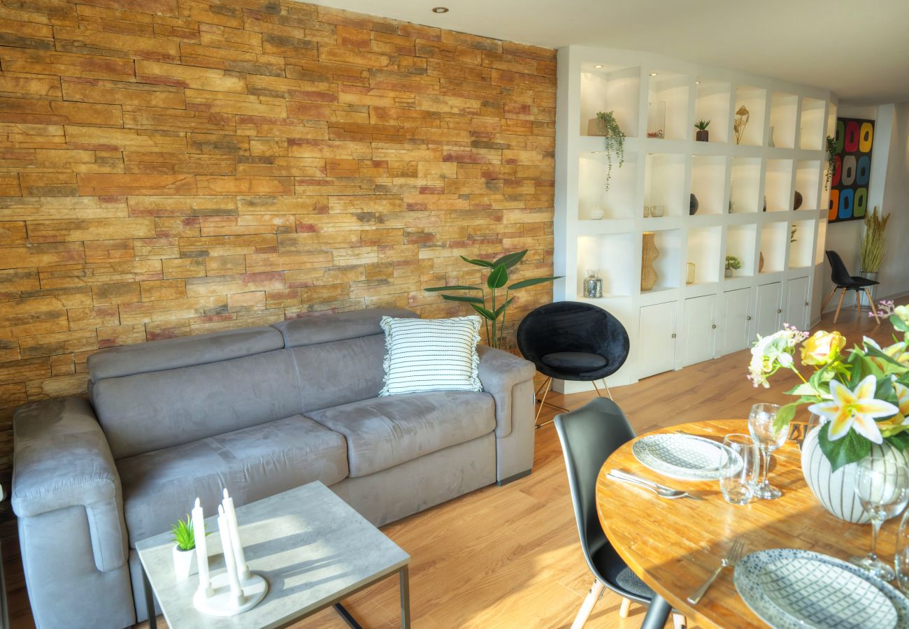 Apartamento en Sliema - Cozy 2bedroom seafront apartment, balcony GOSLM-10