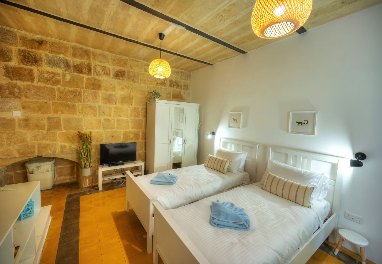 Casa adosada en Valletta - Charming 2bedroom townhouse Valletta center KBUT1-1
