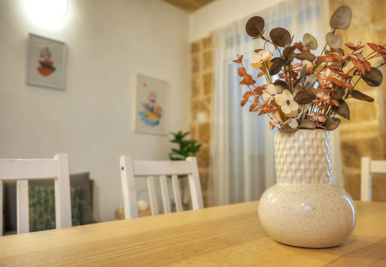 Casa adosada en Valletta - Charming 2bedroom townhouse Valletta center KBUT1-1