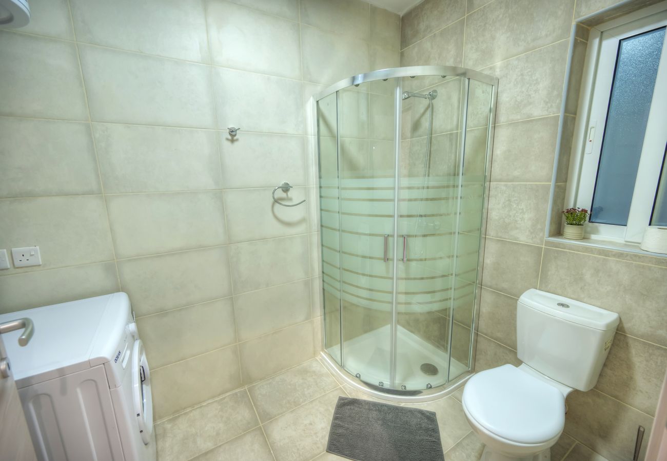 Apartamento en Gzira - Luxury&stylish 2bedroom seafront, balcony GOGZR-4
