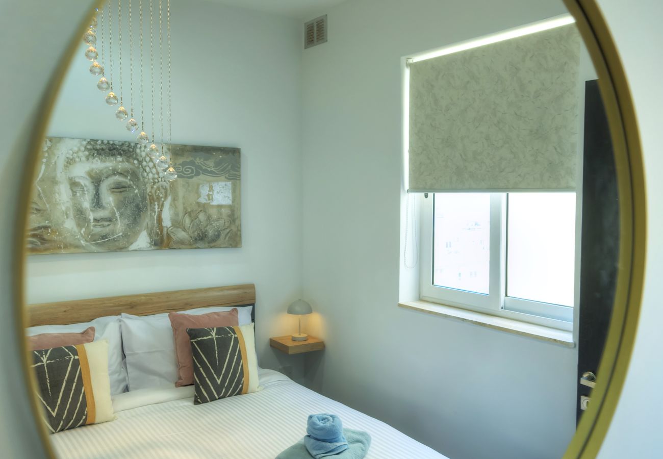 Apartamento en Sliema - Roof terrace, Seaview 3 bedroom penthouse GOSLM-11