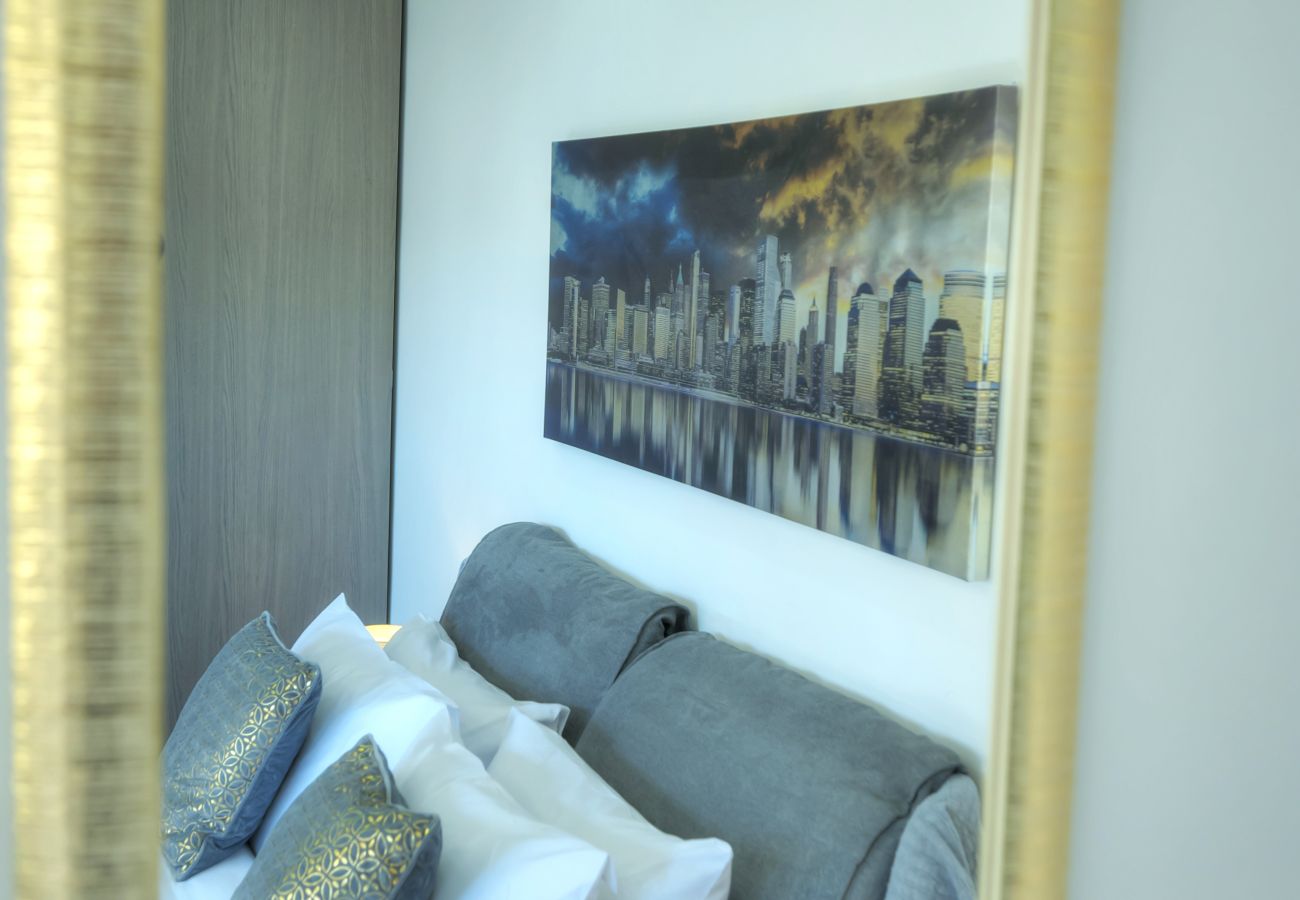 Apartamento en Sliema - Roof terrace, Seaview 3 bedroom penthouse GOSLM-11