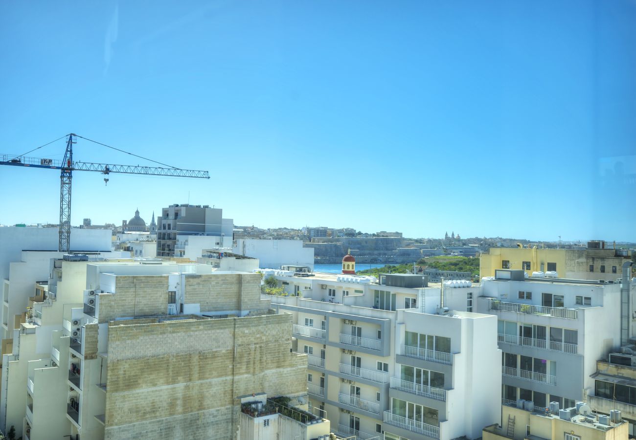 Apartamento en Sliema - Roof terrace, Seaview 3 bedroom penthouse GOSLM-11