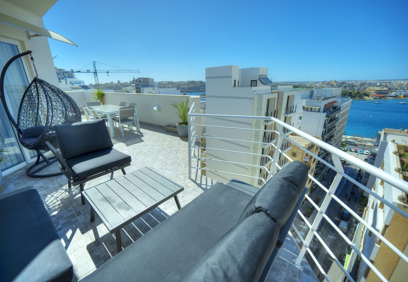 Apartamento en Sliema - Roof terrace, Seaview 3 bedroom penthouse GOSLM-11