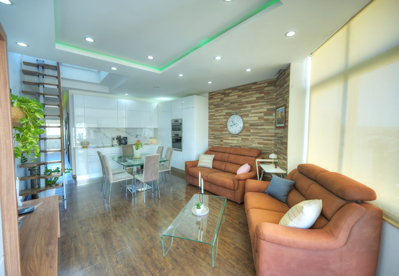 Apartamento en Sliema - Roof terrace, Seaview 3 bedroom penthouse GOSLM-11