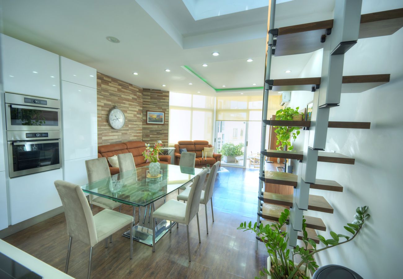 Apartamento en Sliema - Roof terrace, Seaview 3 bedroom penthouse GOSLM-11