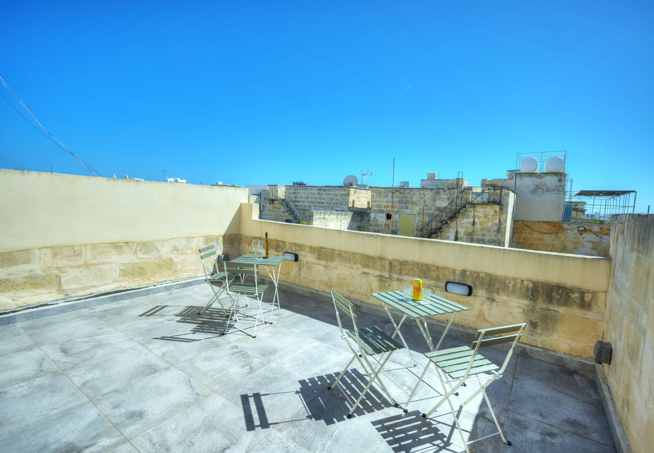 Apartamento en Floriana - Charming 1bedroom,roof terrace near Valletta DAZZ1