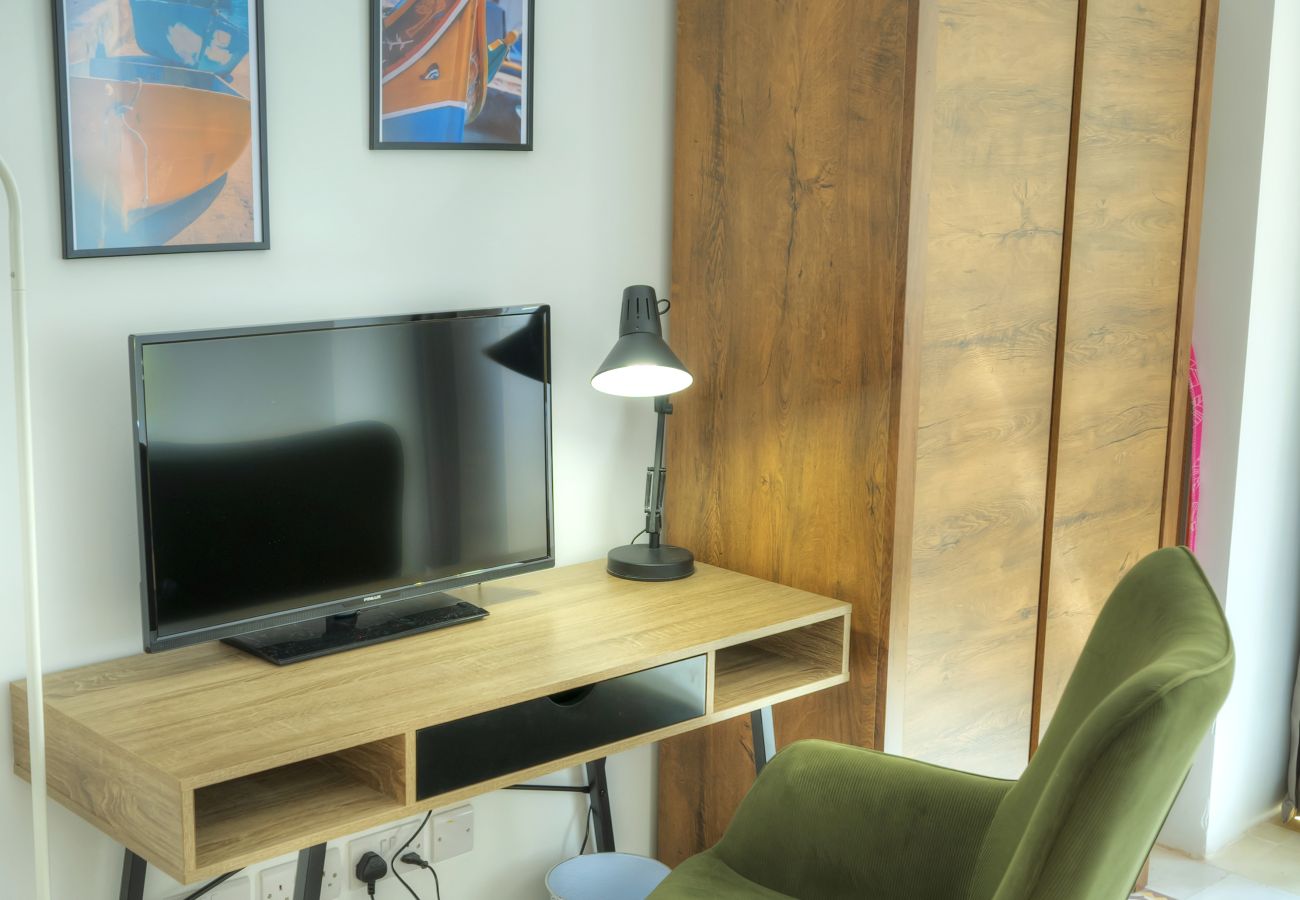 Apartamento en Floriana - Charming 1bedroom,roof terrace near Valletta DAZZ1