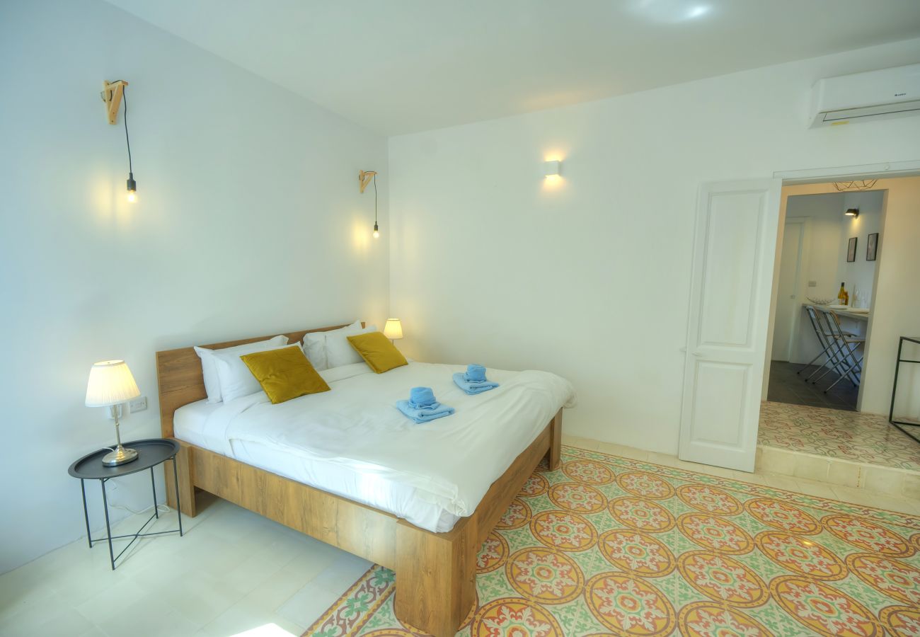 Apartamento en Floriana - Charming 1bedroom,roof terrace near Valletta DAZZ1