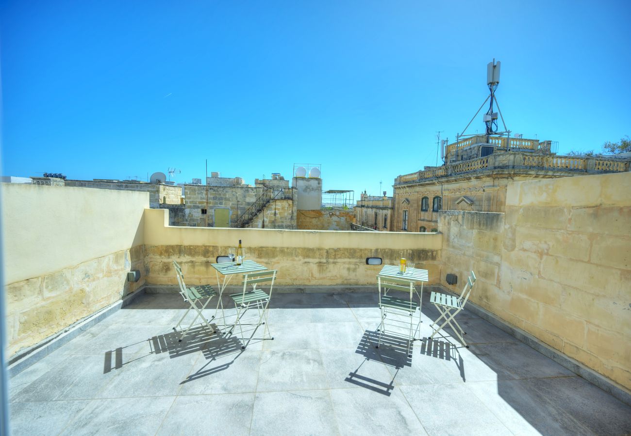 Apartamento en Floriana - Charming 1bedroom,roof terrace near Valletta DAZZ1