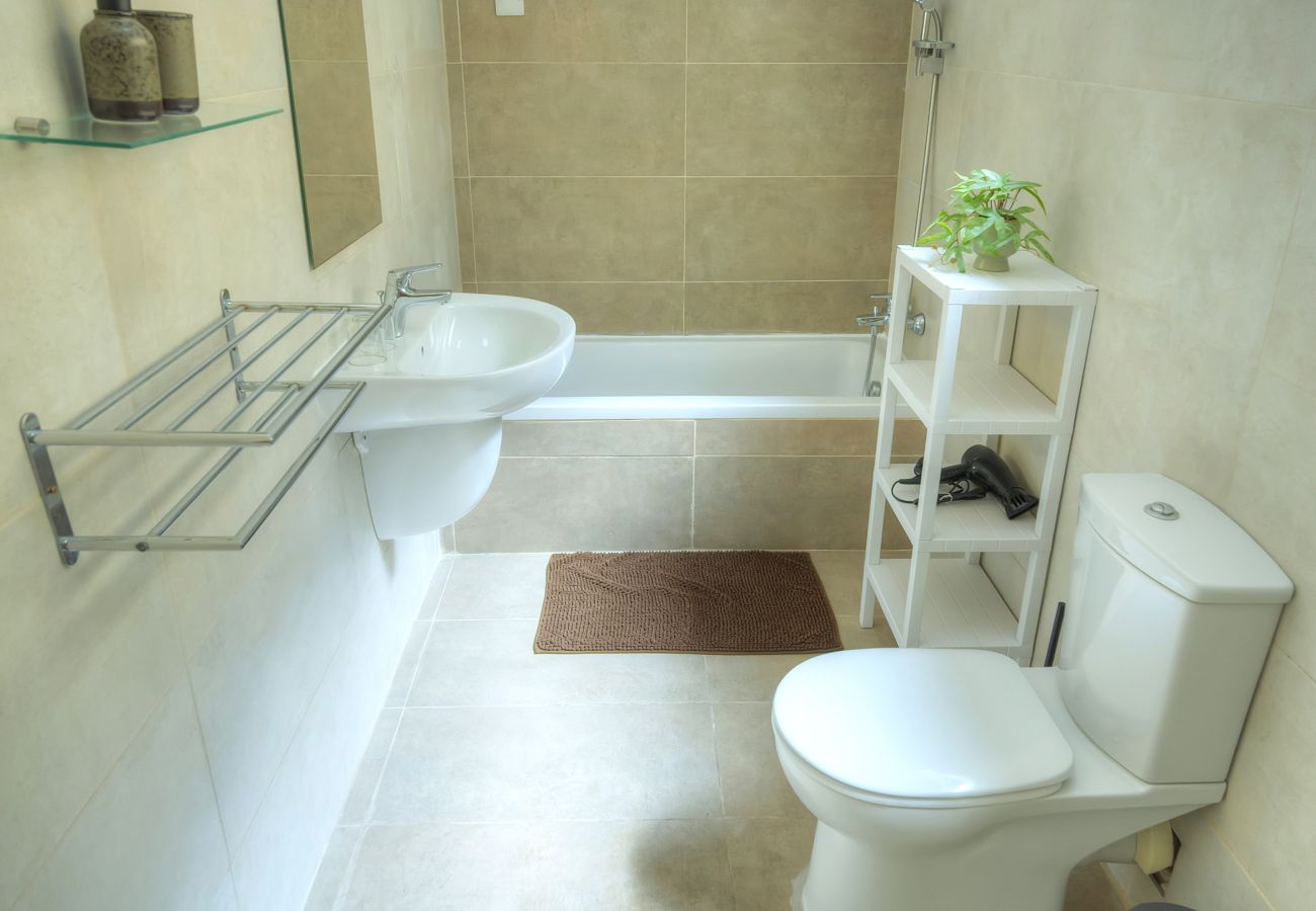 Apartamento en Sliema - Spacious, cozy 2bedroom near Sliema seafront MKIM1-1