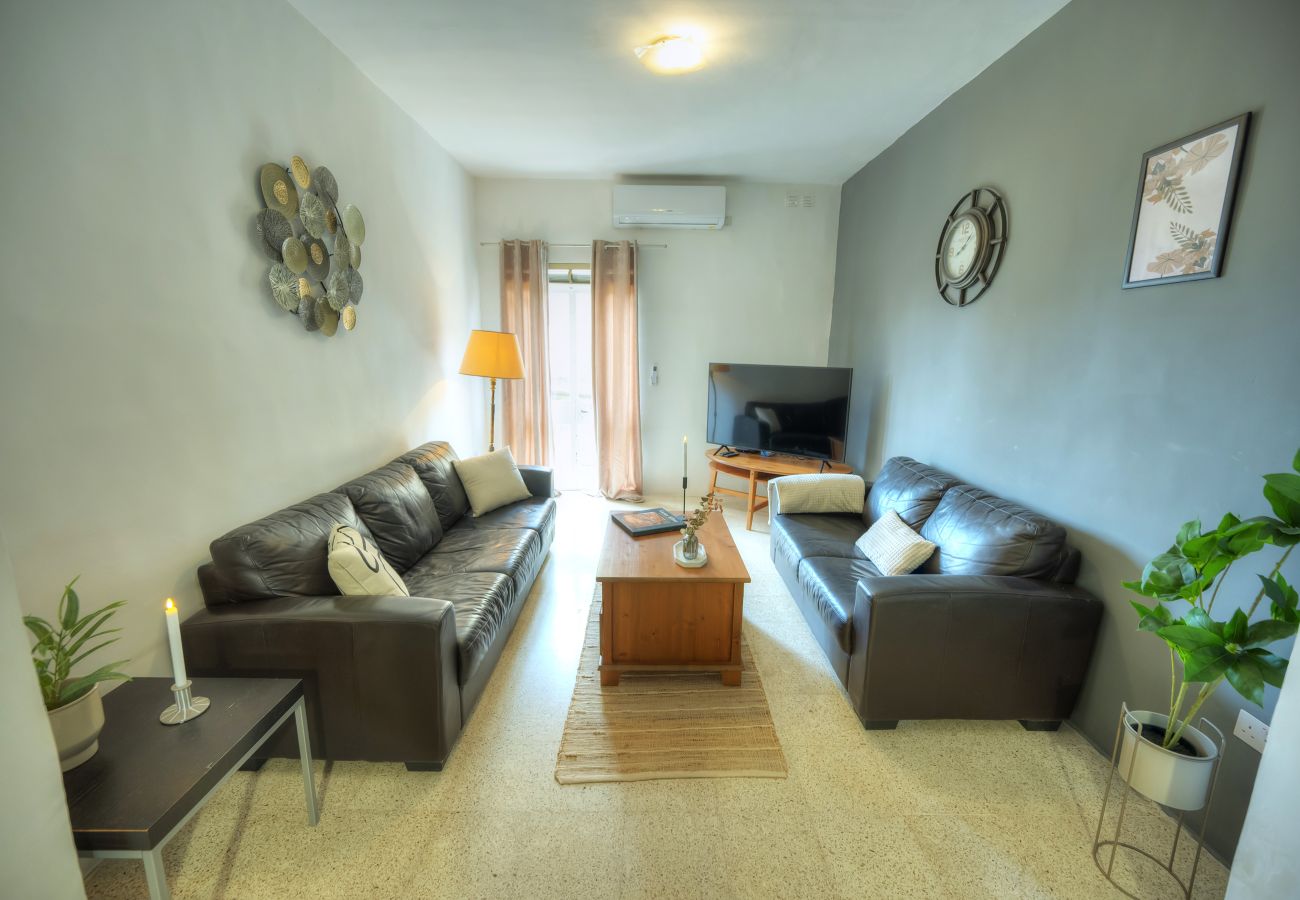 Apartamento en Sliema - Spacious, cozy 2bedroom near Sliema seafront MKIM1-1